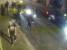 Policie pátrá po rvái, který ped olomouckou diskotékou srazil pstí k zemi...