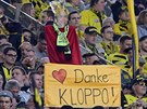 Fanouci Dortmundu dkují trenérovi Jürgenu Kloppovi.