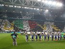 KRÁSNÉ CHOREO. Fanouci Juventusu se perfektn pipravili na tvrtfinále Ligy...