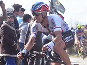 Cyklista Zdenk tybar na trati zvodu Pa-Roubaix