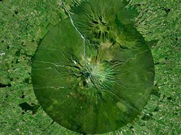 Mount Taranaki je spící stratovulkán na západním pobřeží Nového Zélandu (Google...