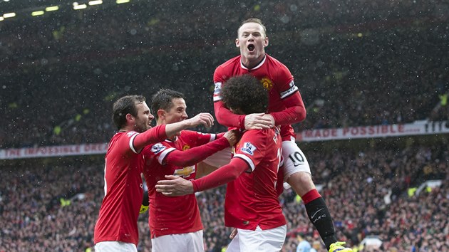 Fotbalisté Manchesteru United v derby smetli Manchester City. Na stelce druhé...