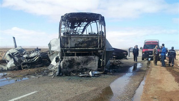 Pi nehod autobusu v Maroku zemelo 33 dt (10. dubna 2015).