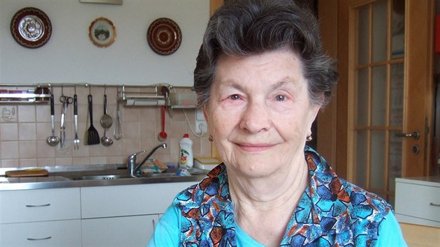 Angela �imonová, za svobodna Friedbergerová, ze Záton� na �umav�