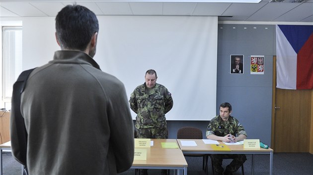 Arm�da v Jihlav� uspo��dala cvi�n� odvody. Vyzkou�ela si, jak by od roku 2017 mohly vypadat.