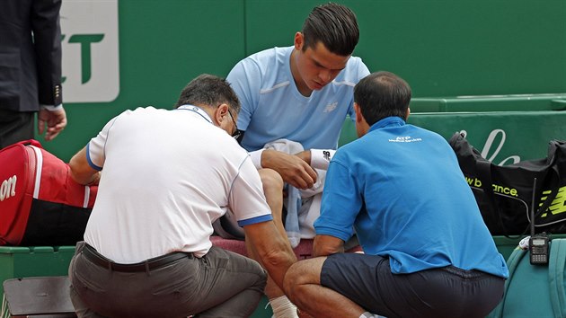 V LKASK PI. Milos Raonic musel tvrtfinle na turnaji v Monte Carlu kvli zrann pedasn ukonit.