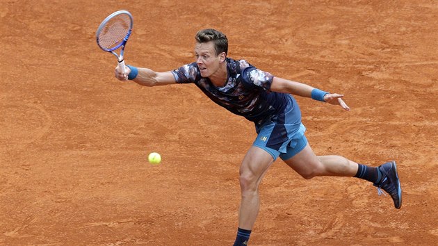 RETURN. Tom Berdych ve finle turnaje v Monte Carlu.