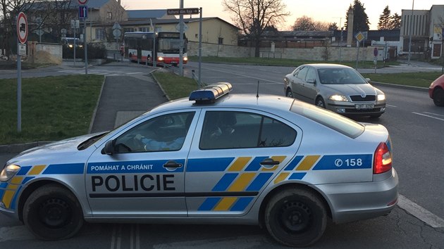 Policist v Kyjch ptrali po uprchlm mui. (10. 4. 2015)