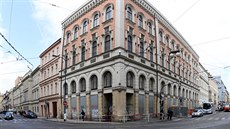 Novogotický Lann�v palác chátral u� �adu let. Nyní má nového nájemníka a m�l by...