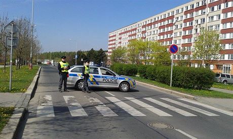 V Horních Mcholupech explodovalo auto (22.4.2015)