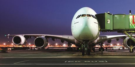 GIGANT. Airbus A380 dokou odbavit jen vybran svtov letit - prask...