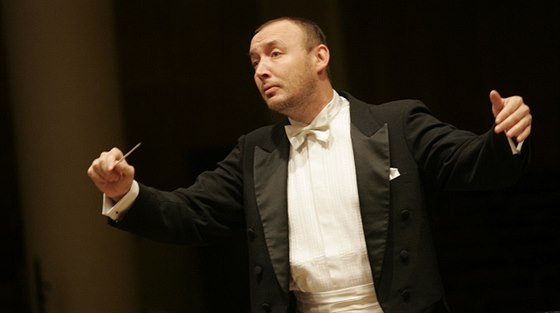 éfdirigent zlínské Filharmonie Bohuslava Martin Stanislav Vavínek.