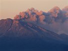 Vulkán Calbuco. (25. dubna 2015)