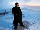 Kim ong-un zdolal nejvyí horu KLDR Pektu (19. dubna 2015)