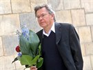 Bývalý europoslanec Libor Rouek pichází na poslední rozlouení se Stanislavem...