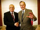 Václav Klaus a George Bush starí pi setkání v dubnu 2004