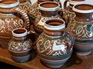 Berounskou keramiku zdobenou pírodními motivy si ped mnoha staletími oblíbil...