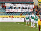 Píznivci Dukly Praha se zapojili do spolené akce eských fotbalových fanouk...