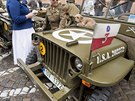 Historické vojenské automobily pijely 24. dubna k americkému velvyslanectví v...