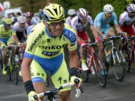 Cyklista Roman Kreuziger na trati klasiky Lutych-Bastogne-Lutych