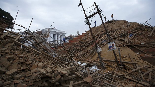 Nepál v sobotu zasáhlo nejhorší zemětřesení za posledních 80 let. (25. dubna 2015)