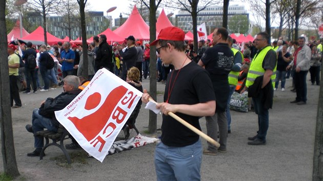 Protest nmeckch hornk v Berln proti nvrhu vldy pokutovat elektrrny za zniovn ovzdu (25. dubna 2015)