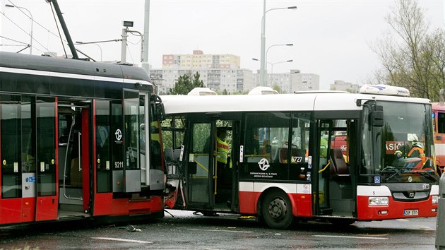 Hromadn nehoda v praskch Modanech