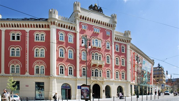 Obchodn centrum Palladium stoj v Praze 1 na nmst Republiky. Vzniklo stenou demolic a pestavbou budov kasren Jiho z Podbrad (pvodn Josefskch kasren) a vestavbou nov budovy. 