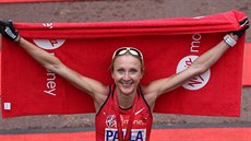 Paula Radcliffeová v cíli Londýnského maratonu.