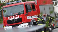 V bytě v Brně-Králově Poli našla policie výbušninu. Na místě jsou i hasiči....