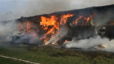 K poáru obího seníku vyjídlo devt jednotek hasi z celého Prostjovska,...