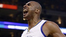 Leandro Barbosa z Golden State oslavuje svj ko.