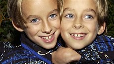 Sawyer Sweeten (vlevo) se svým dvoj�etem Sullivanem na více ne� deset let staré...