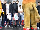 Hrái eské hokejové reprezentace oteveli 30. dubna v Praze fanoukovskou zónu...