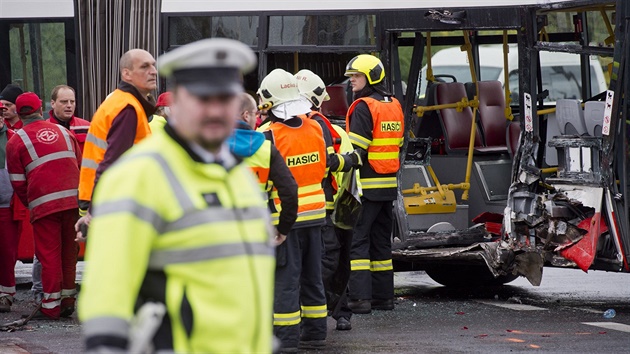 Po odpolední nehod tramvaje a autobusu hromadné dopravy 28. dubna v praských...
