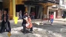 Vystoupení Karíma Vasfího na ulici v Bagdádu.