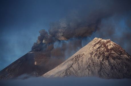 Kamatská sopka Kljuevskaja v roce 2013
