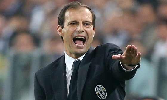 HRAJ TO POÁDN! Massimiliano Allegri, trenér fotbalist Juventusu Turín, dává...