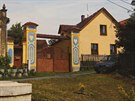 Dm v Plzni-Hraditi, kde rodina Anny Kubov (dve Mrzov) ubytovala v roce...
