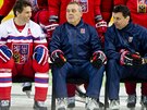 Jaromír Jágr, Ondej Weismann a Vladimír Rika pi focení eského týmu.