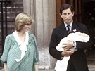 Princezna Diana a princ Charles poprvé ukázali prvorozeného syna Williama (22....