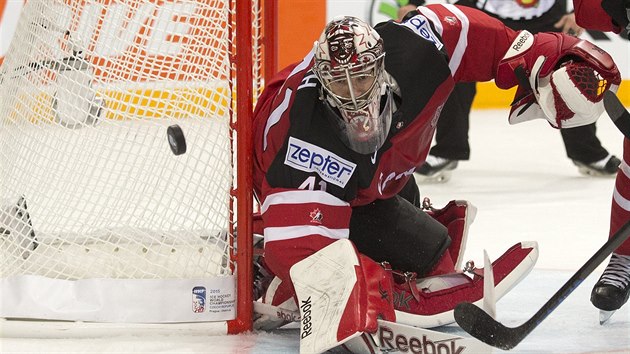 Mike Smith vyr stelu v utkn esko - Kanada.