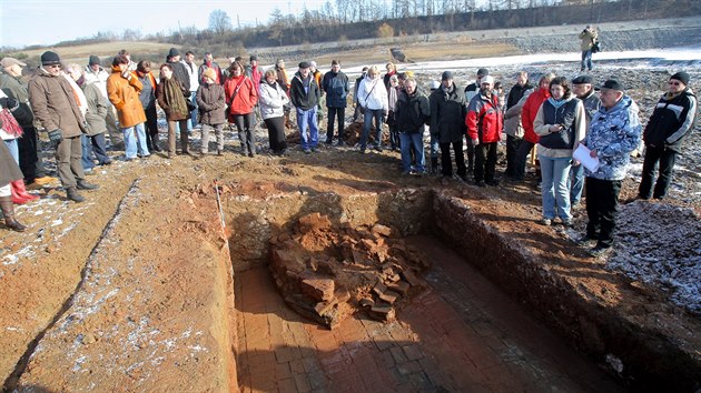 V noru 2013 odkryli archeologov na dn Jordnu stedovkou cihelnu.