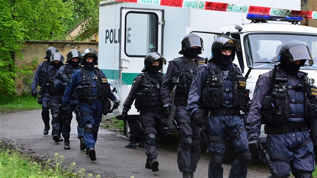 Policejní zásah proti squatterům na Cibulce