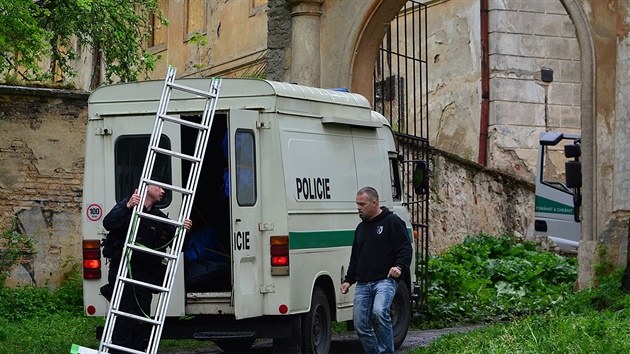 Policejní zásah proti squatterům na Cibulce