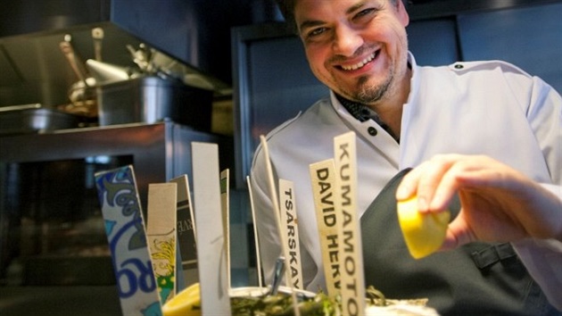 Servírujeme úst�ice