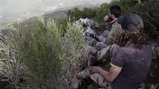 Bojovníci povstalecké koalice Daí al-Fatah v provincii Latakíja (29. dubna...