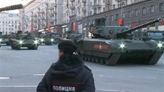 Rusko odhalilo nové zbran a bojová vozidla