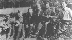 Píjezd Rudé armády do Lhoty Komárova 9. kvtna 1945.
