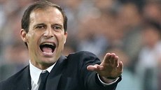 HRAJ TO PO�ÁDN�! Massimiliano Allegri, trenér fotbalist� Juventusu Turín, dává...